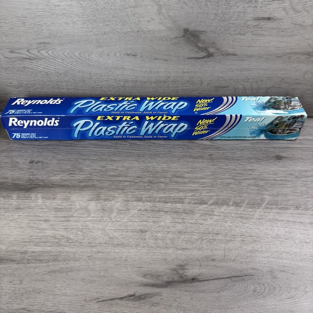 Reynolds Extra Wide Plastic Wrap Cling Wrap 75 Sq Ft 18 In Blue Box Kitchen